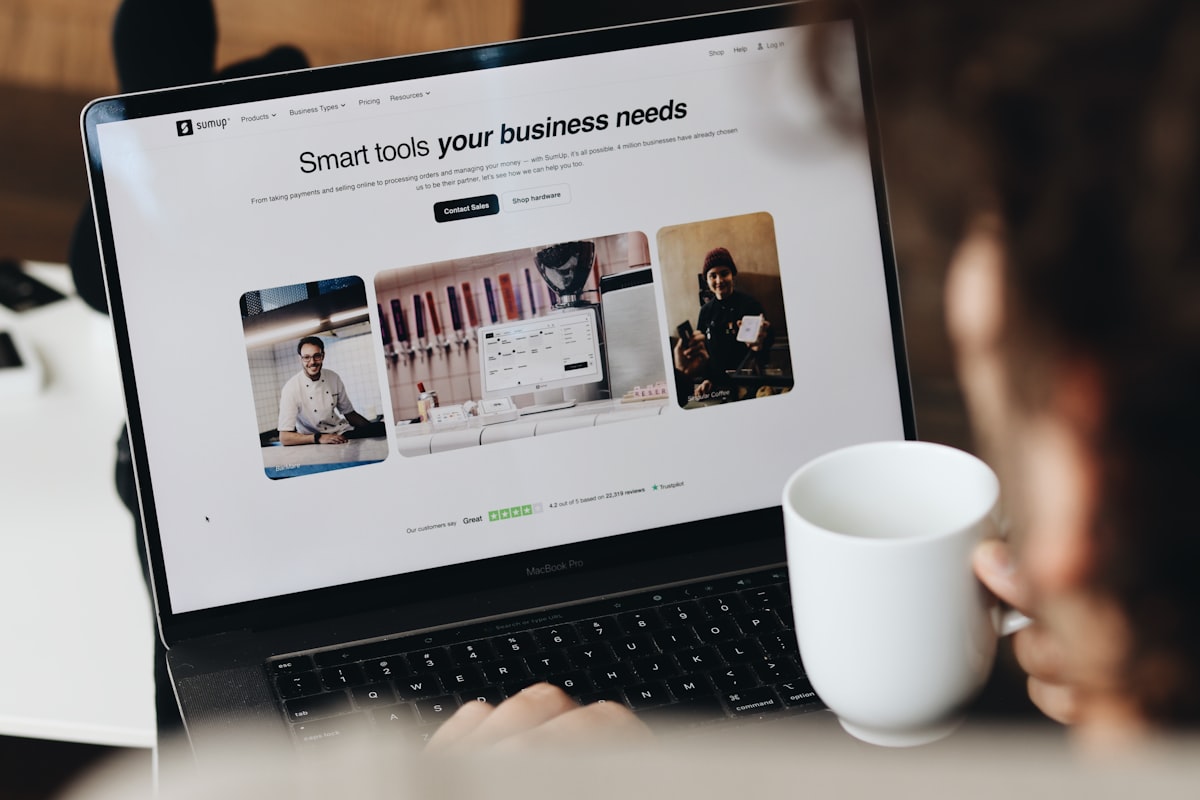 Mobirise Website Builder
